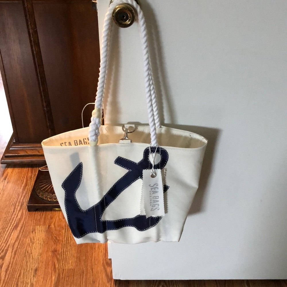 NWT  Sea bag tote with anchor